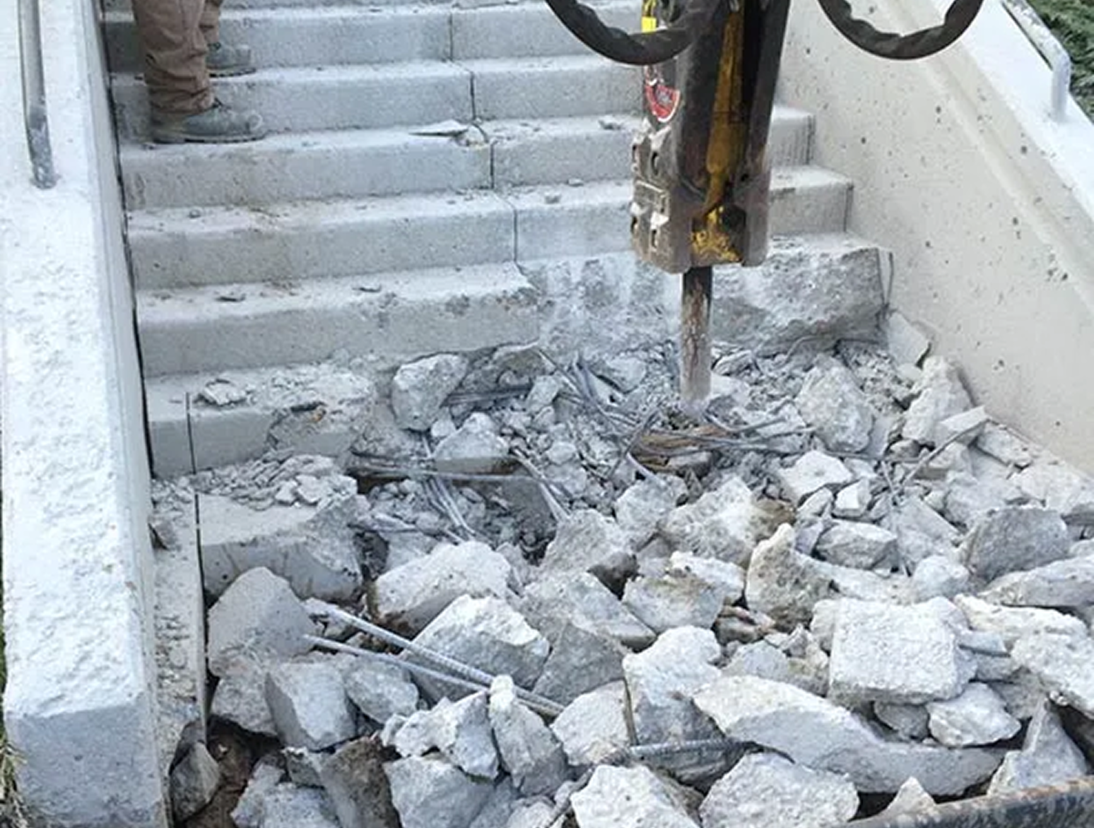 Small demolition of concrete structure